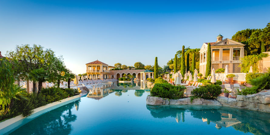 Prix Villégiature 2019. La piscine du Monte-Carlo bay élue « Meilleure piscine d’hôtel en Europe »