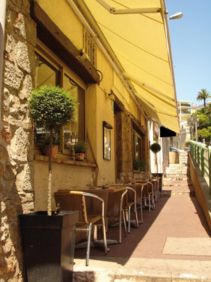 mon_reve_de_gosse_terrasse.jpg