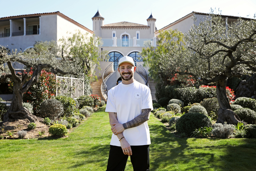 AIRELLES. Des nouveautés à Saint-Tropez et Gordes