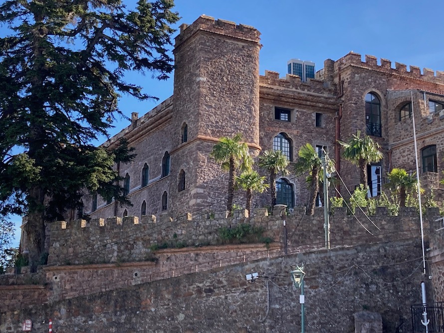 CHÂTEAU DE THÉOULE. Ouverture des portes le 8 mars 2024