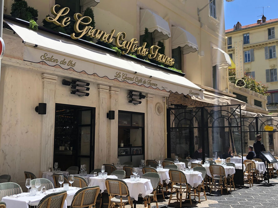 Le grand café de France à Nice. L'atout terrasses