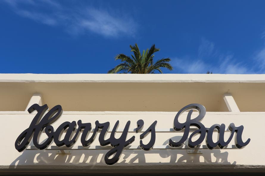 Harry’s bar à Cannes. Une seconde adresse chic et authentique à découvrir dès à présent