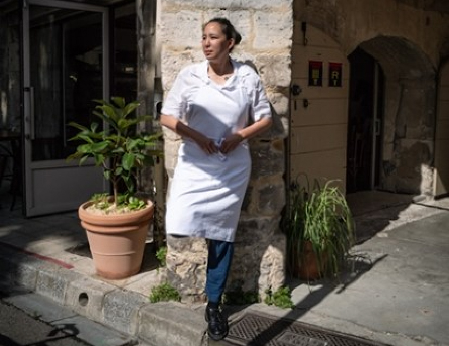 Restaurant Inari à Arles. « Temps de pause » en collaboration avec la Maison Dammann frères