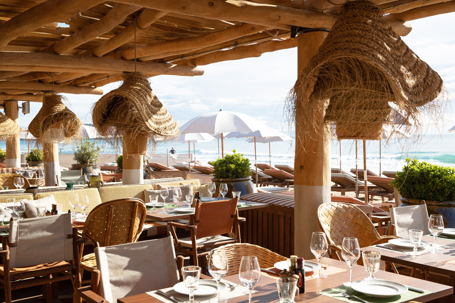 La Réserve à la plage à Ramatuelle. Escale chic à Pampelonne