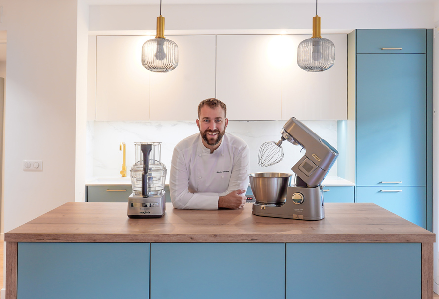 NICOLAS DOLBEAU À JUAN-LES-PINS. Ateliers de pâtisserie autour des desserts de Noël