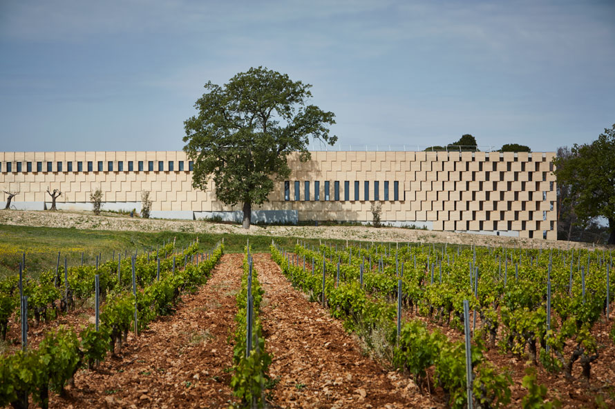 Domaines Ott*. Visite, expositions et dégustation