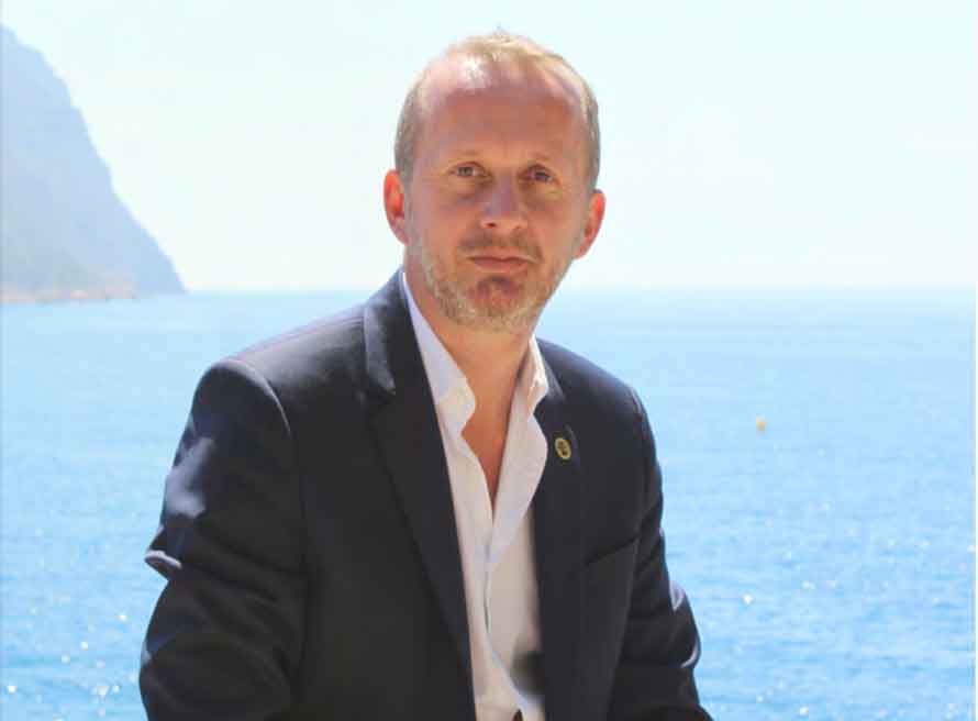 Les roches blanches à Cassis. Emmanuel Blanchemanche nommé directeur général