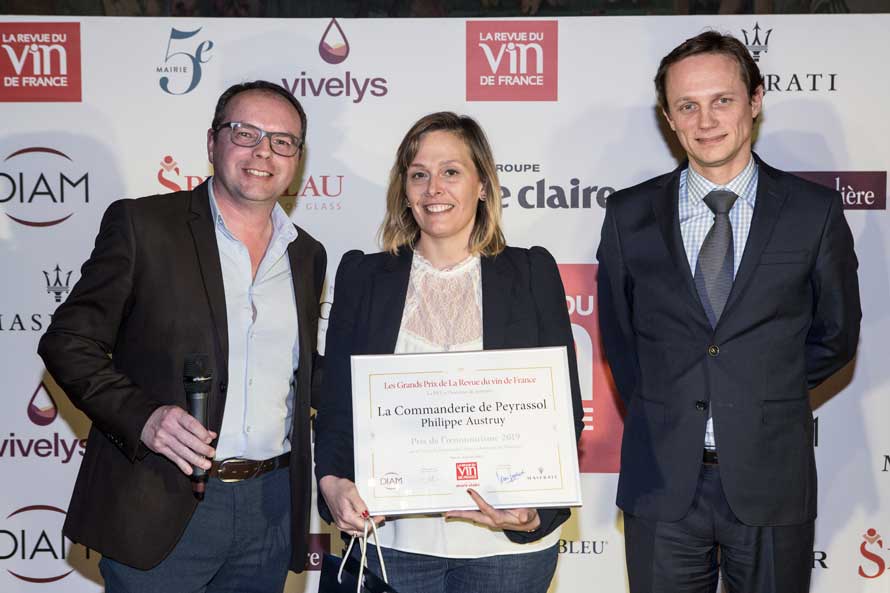 La revue du vin de France. Commanderie de Peyrassol à Flassans-sur-Issole lauréat du prix de l'œnotourisme