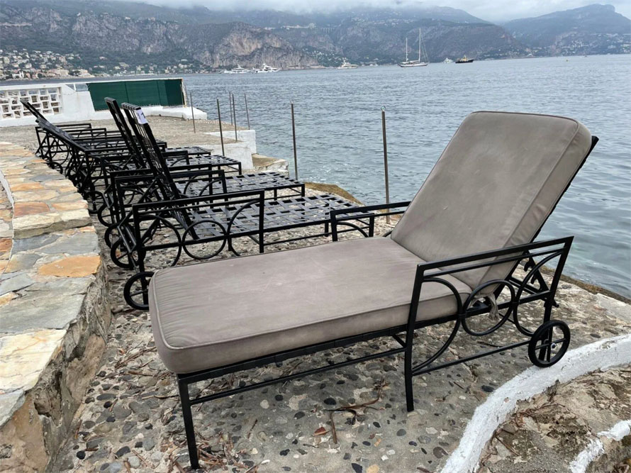 La voile d’or à Saint-Jean-Cap-Ferrat. Vente aux enchères